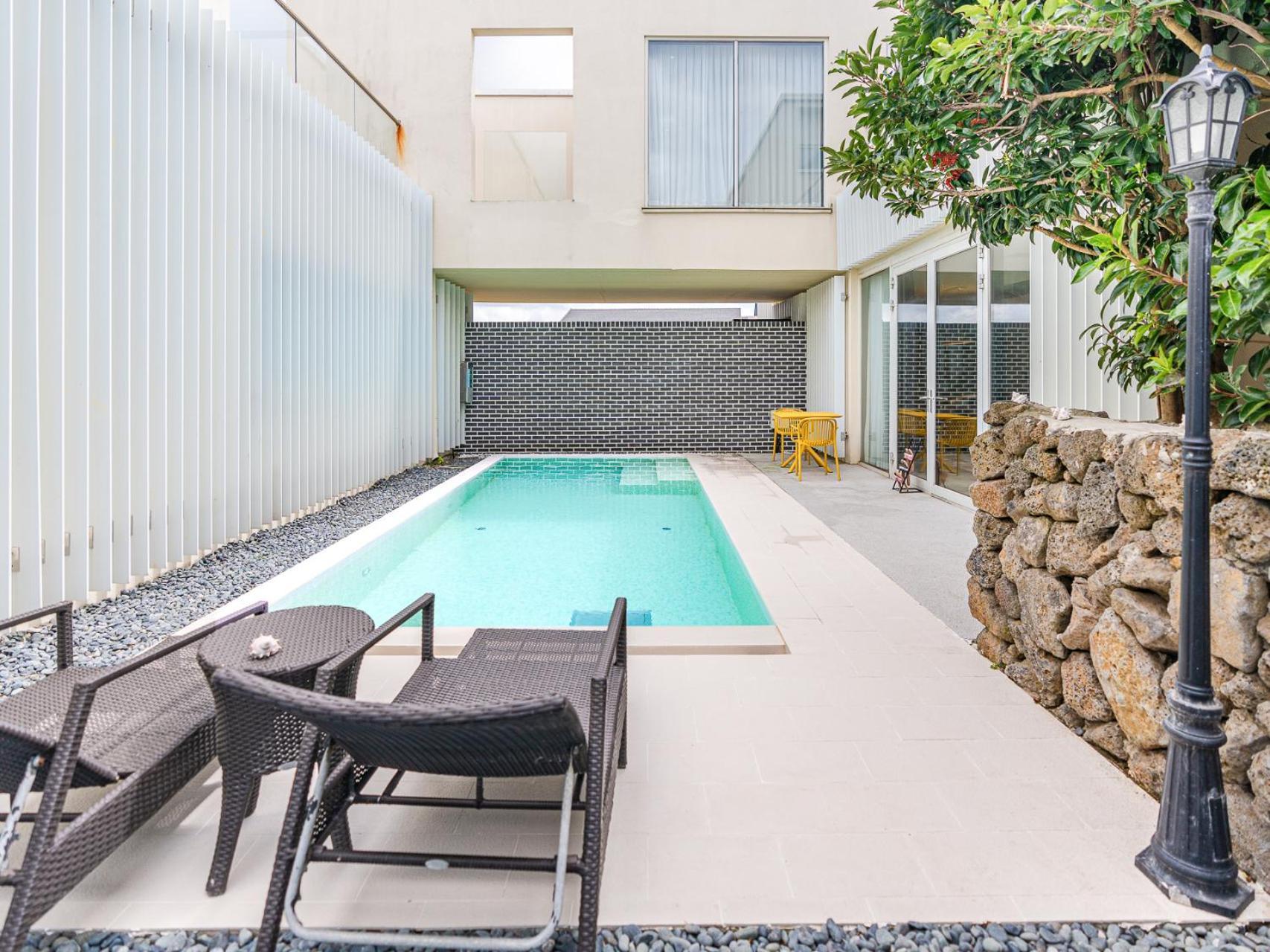 Boutique Pool Villa Namib Чеджудо Экстерьер фото