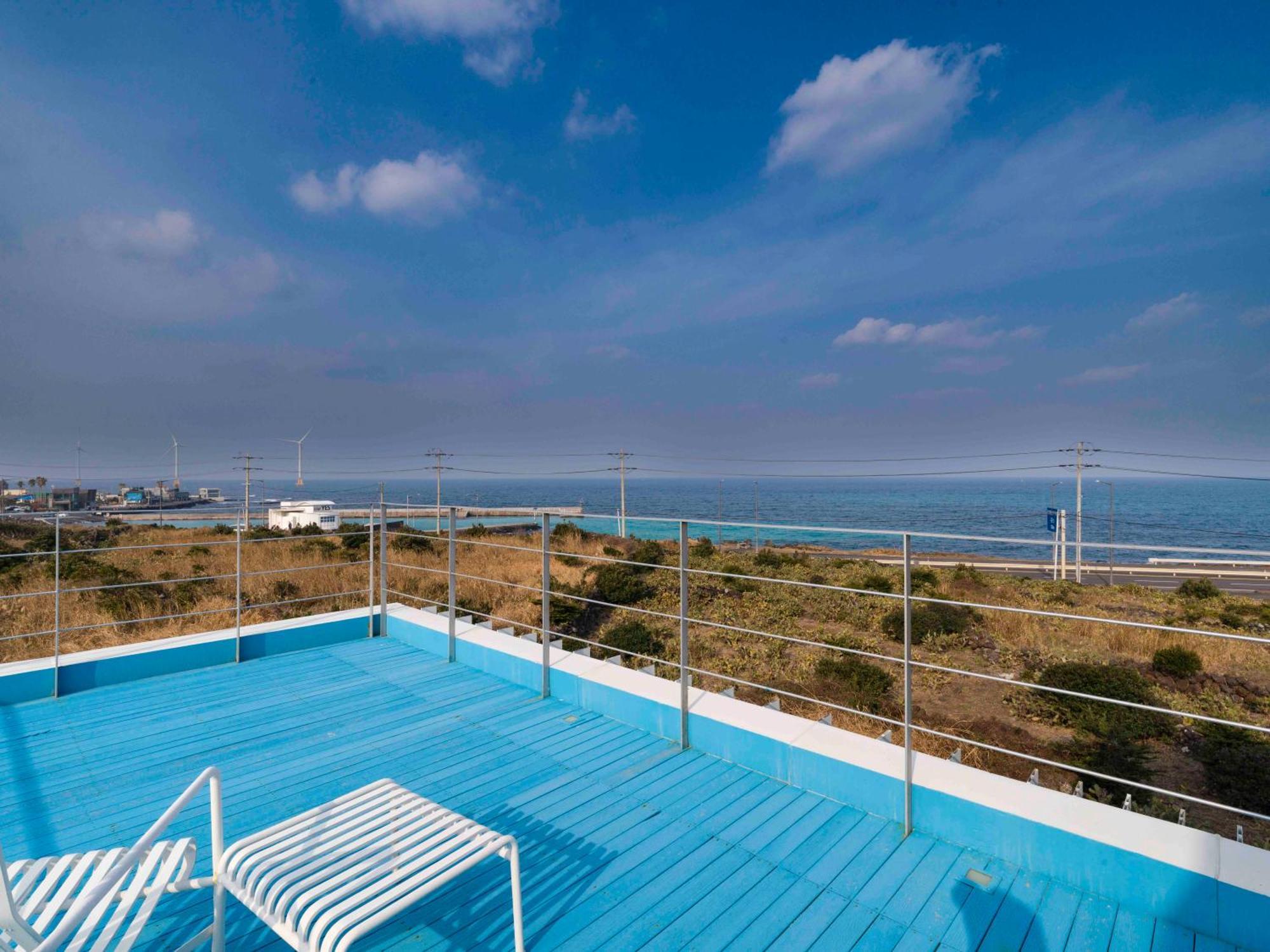 Boutique Pool Villa Namib Чеджудо Экстерьер фото